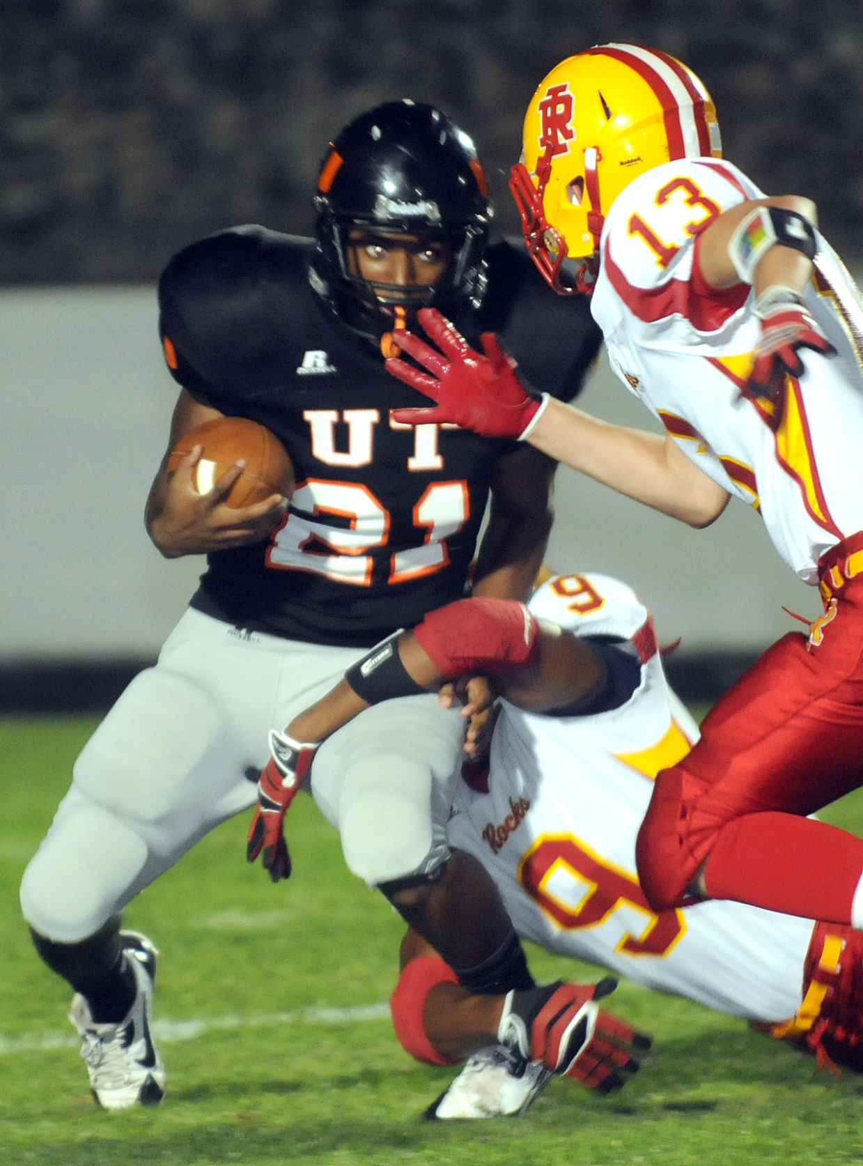 RIUTfb20_006a.jpg